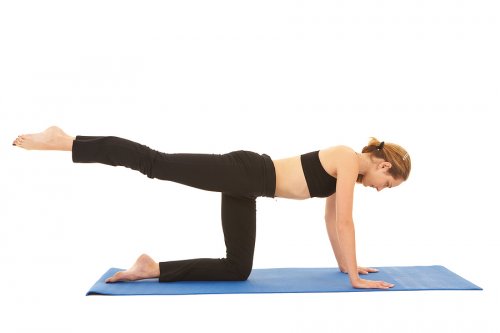 woman training core strength